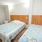 Chales Com Hidro E Lareira E Suites Villa Hegus
